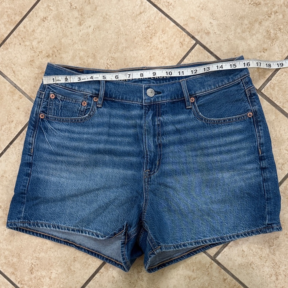 Universal Thread Women's Blue Jean Shorts